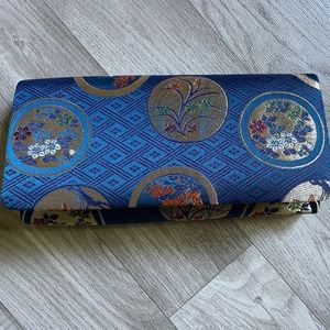 NWOT VINTAGE FROM JAPAN PURSE- FLORAL THEME-FAB SATURATED COLORS-SNAP CLOSURE
